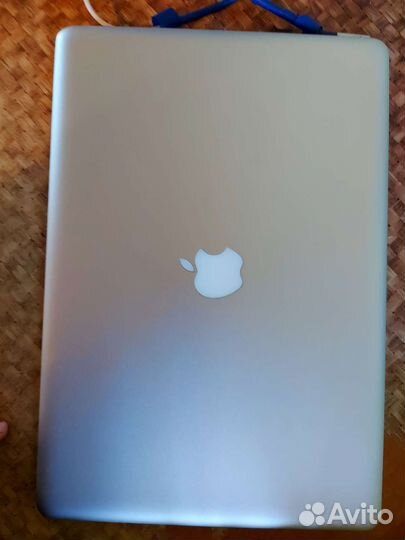 Apple macbook pro 15 mid 2010