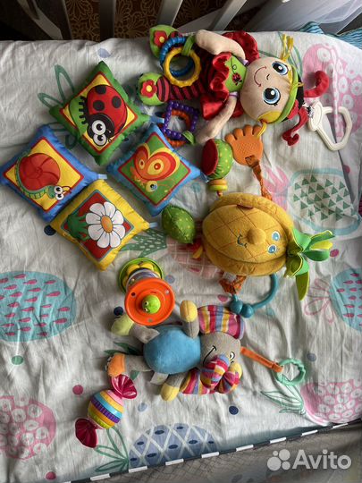 Игрушки погремушки
