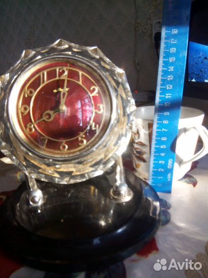 Настольные часы 