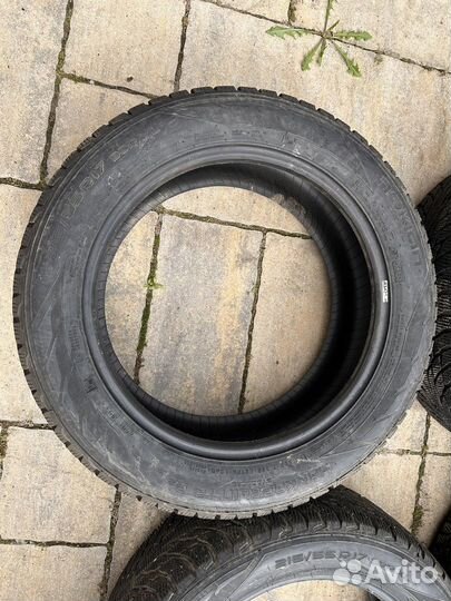 Nokian Tyres Hakkapeliitta R2 215/55 R17 98