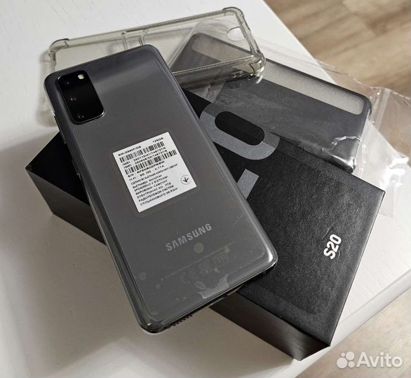 Телефон samsung galaxy s20