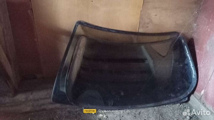 Заднее стекло на тайоту висту