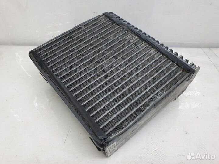 Радиатор кондиционера (конденсер) Volkswagen