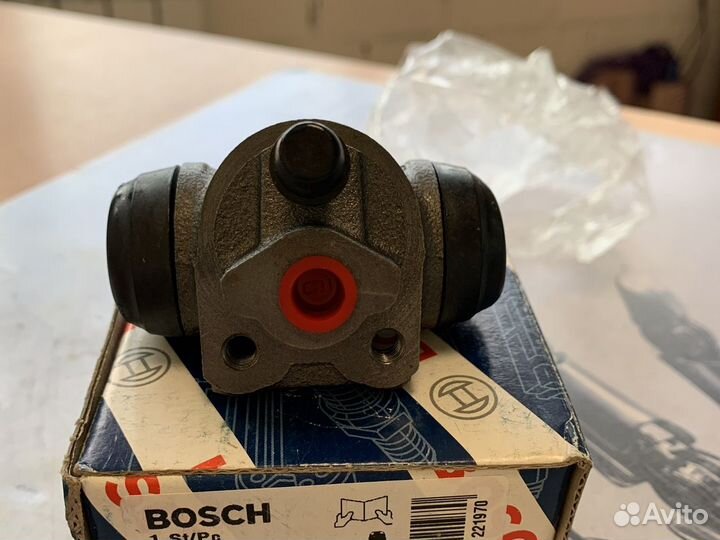 Тормозной цилиндр задний bosch F026002480