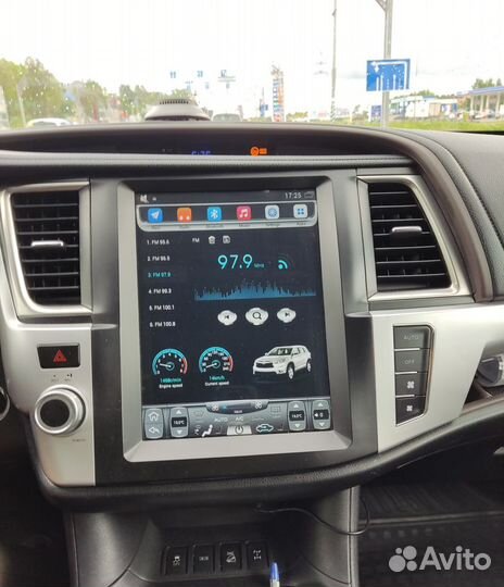 Автомагнитола в стиле Tesla Toyota highlander u50