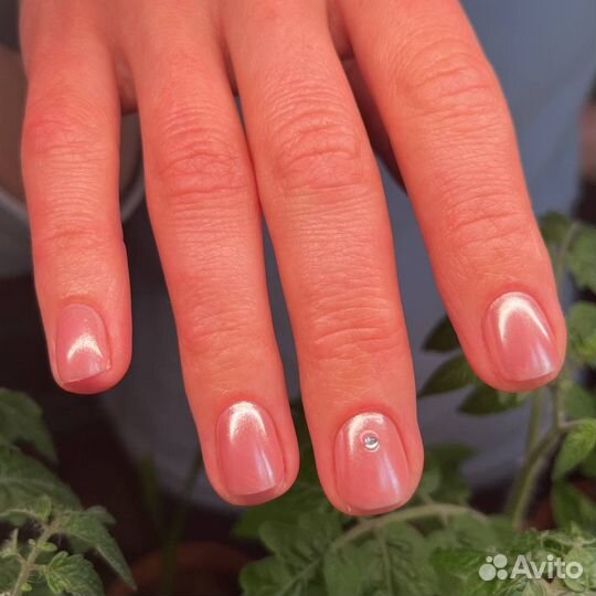 Модель на маникюр