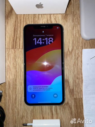 iPhone Xr, 64 ГБ