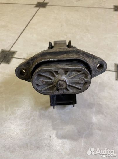 Подушка двигателя Chevrolet Авео Т250