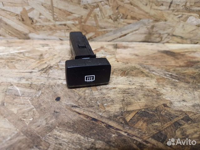 Кнопка обогрева заднего стекла Kia Cerato 1