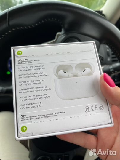 Беспроводные наушники apple airpods