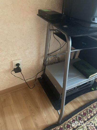 Компьютерный стол
