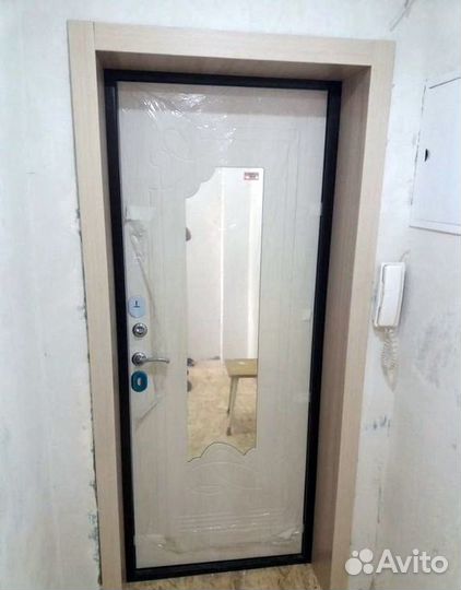 Входная металлическая дверь Альт