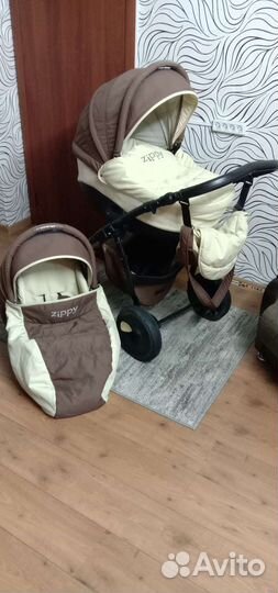 Коляска Zippy 2 в 1