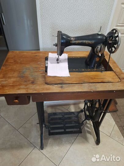 2 швейные машинки пмз им. Калинина цена за каждую