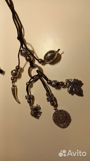 Набор. Браслет и нить с украшениями