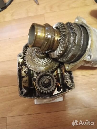 Роторный перфоратор на запчасти