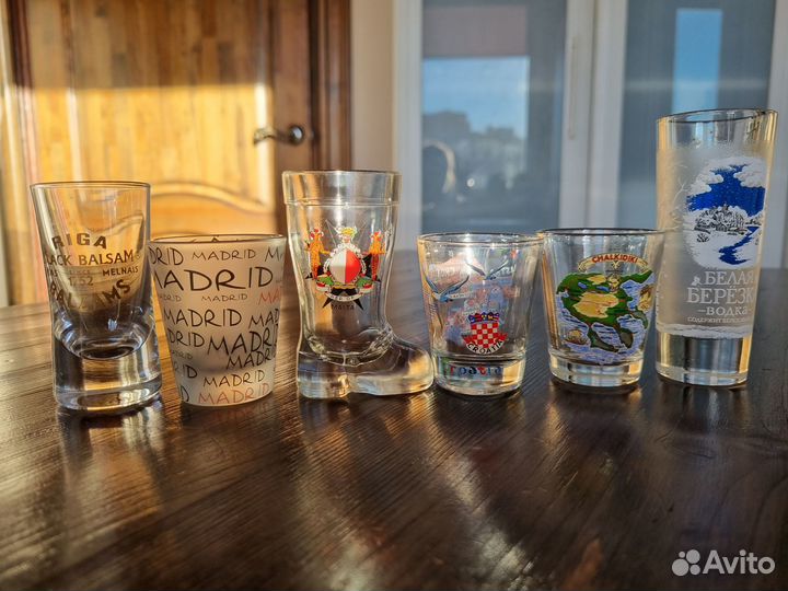 Сувенирные стопки коллекция из разных стран