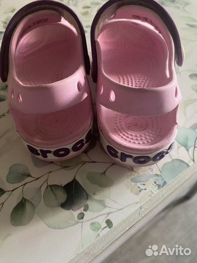 Сандалии crocs c10