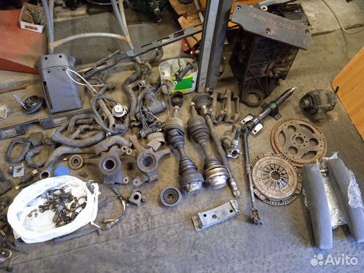 Капот вито 638