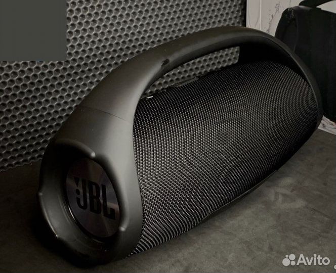 Большая портативная колонка бумбокс