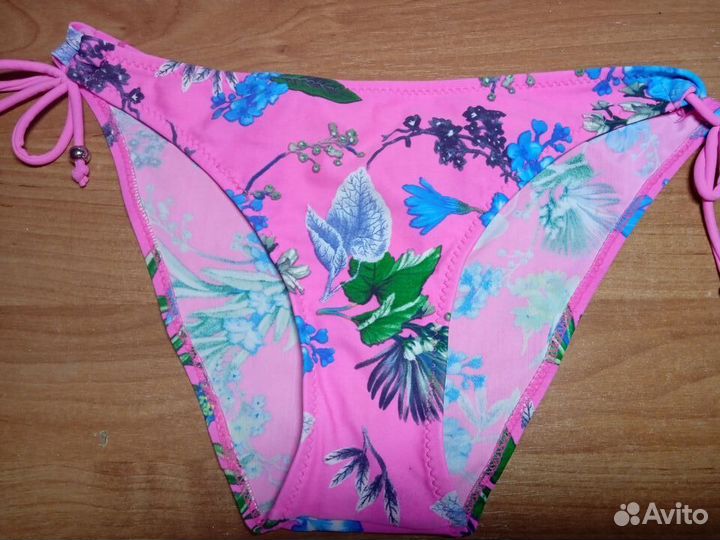 Купальники раздельные 2 шт.- размер 44 и 46