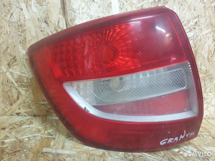 Фонарь задний левый VAZ LADA Granta 2011