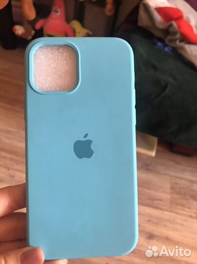 Чехол на iPhone 12