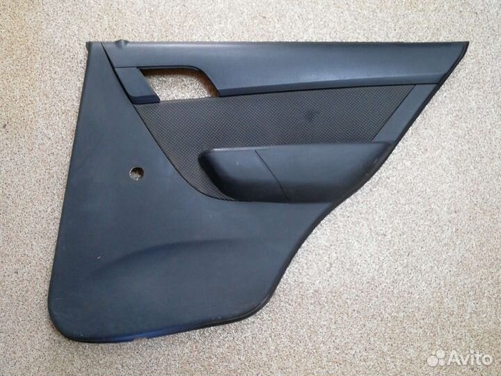 Обшивка задней правой двери Chevrolet aveo t250
