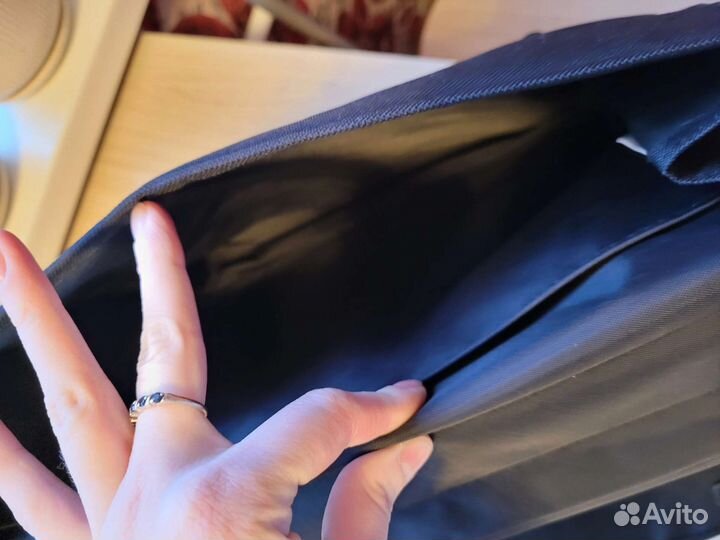 Портфель для ноутбука