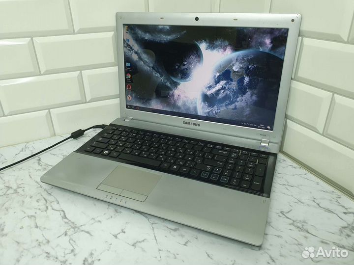 Ноутбук Samsung RV515