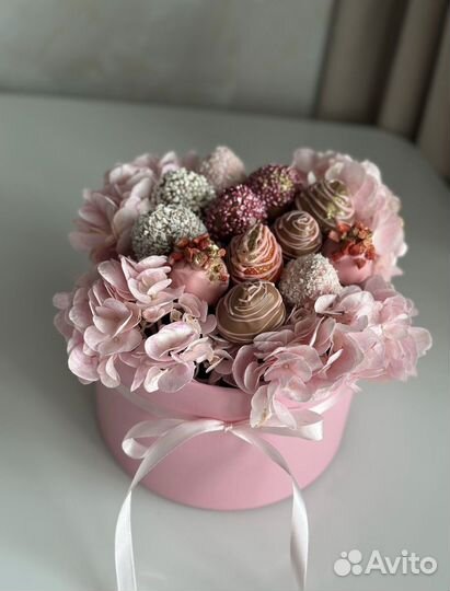 Клубника в шоколаде, клубничный букет