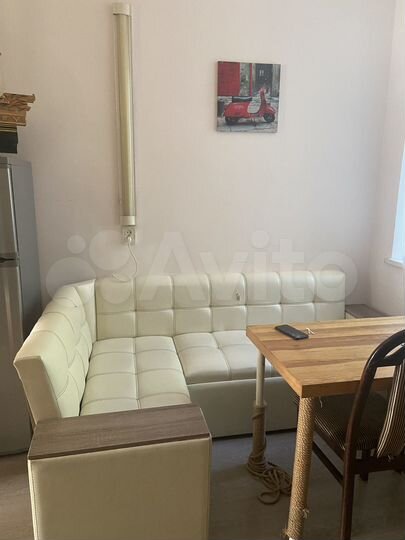 1-к. квартира, 42 м², 1/3 эт.