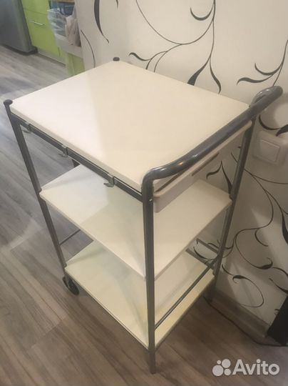 Медицинский столик