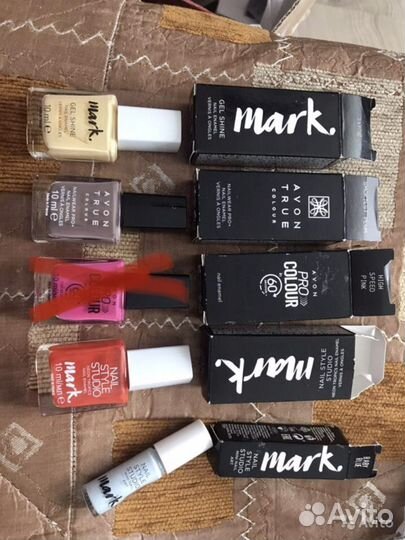 Косметика и продукция Avon в ассортименте