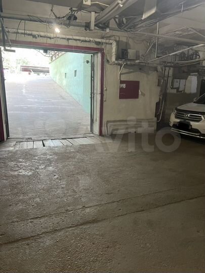 Машиноместо, 24 м²