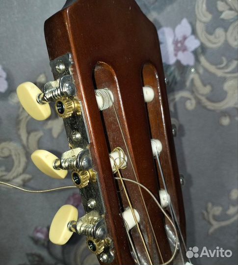 Гитара yamaha c40