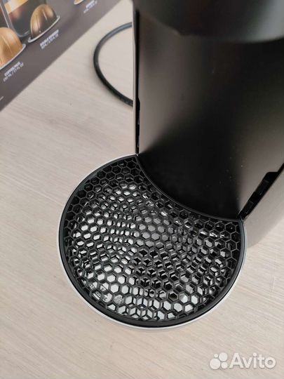 Капсульная кофемашина Nespresso Vertuo Plus