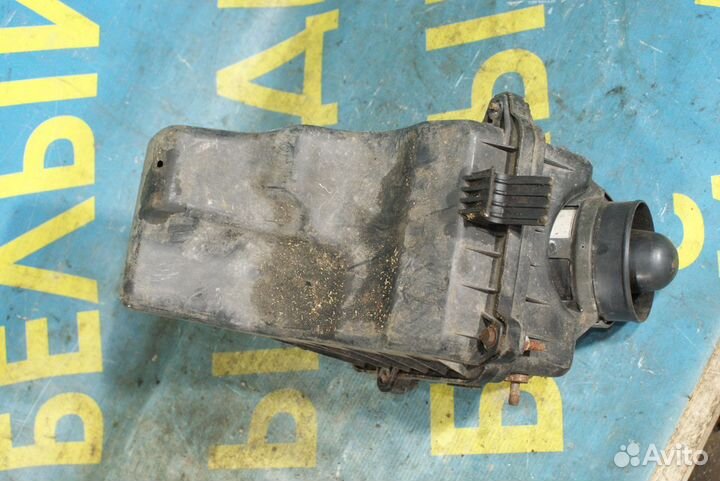 Корпус воздушного фильтра Mazda xedos