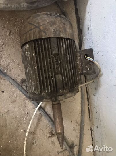 Дровокол винтовой