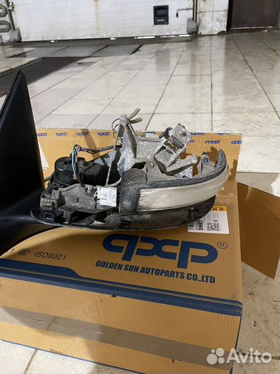 Зеркало заднее правое Toyota LC Prado 150