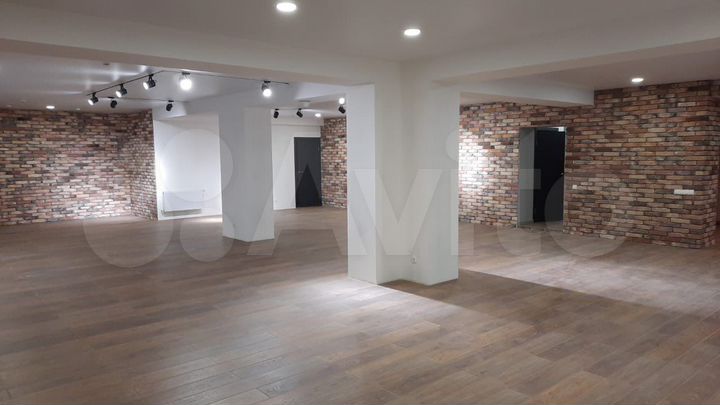 Свободного назначения, 299 м²