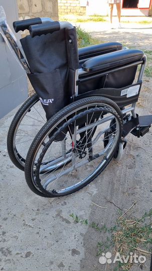 Инвалидная коляска новая