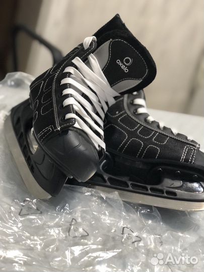 Коньки хоккейные