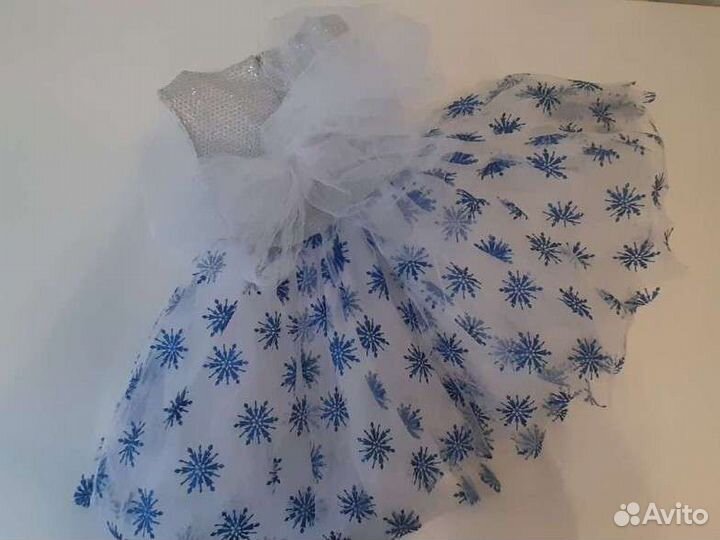 Новогодний костюм снежинки/ платье для девочки 110