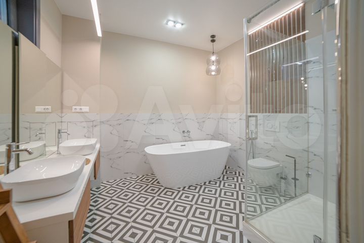 3-к. квартира, 113 м², 4/4 эт.