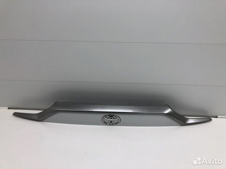 Накладка двери багажника Toyota RAV4 5 (XA50)