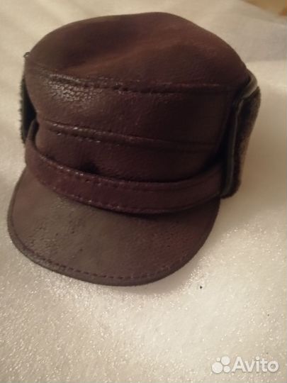 Мужской зимний кожаный головной убор с козырьком