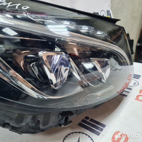 Фара Mercedes-Benz C-Class W205 2019