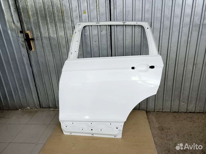 Дверь задняя левая Volkswagen Tiguan 2 с16г.в