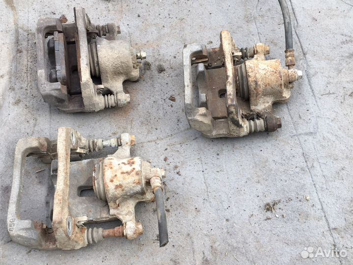 Суппорт тормозной задний Мазда сх-7 Mazda CX 7